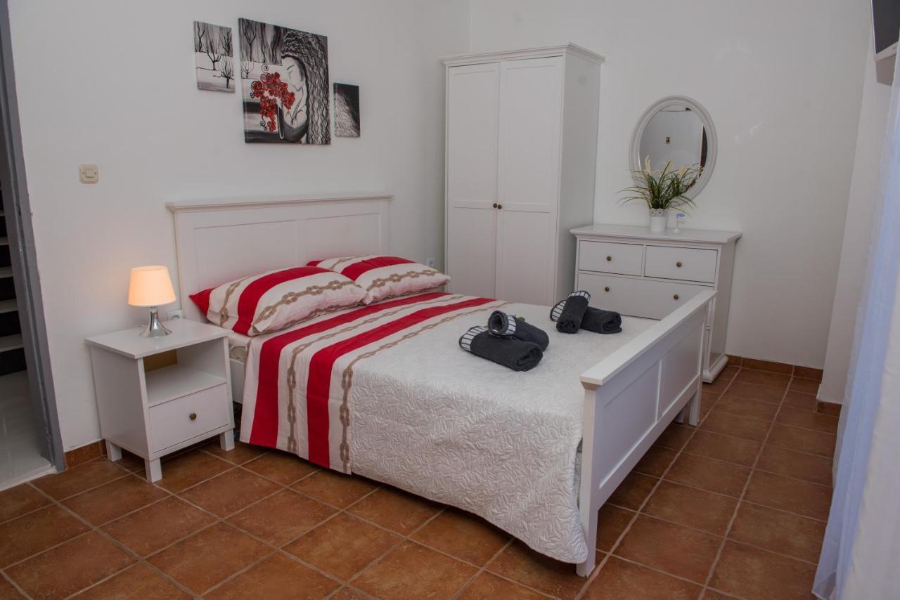 Apartmani Fila Vrsi Exterior foto