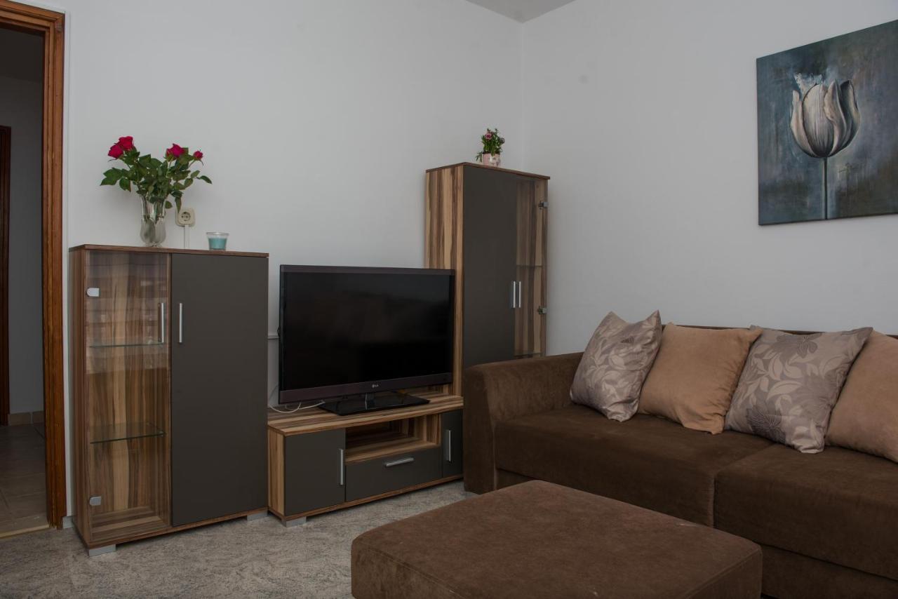 Apartmani Fila Vrsi Exterior foto