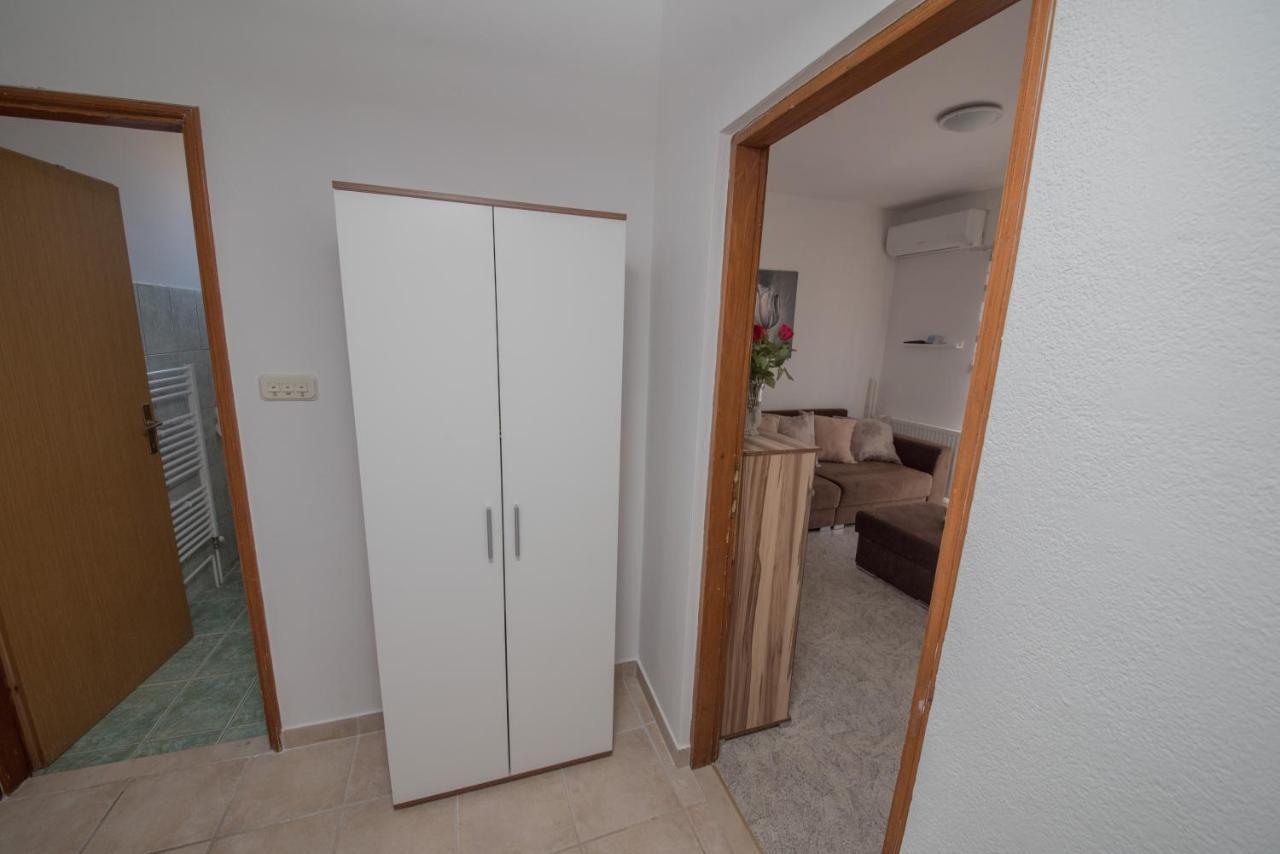 Apartmani Fila Vrsi Exterior foto